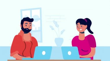 Dizüstü bilgisayar kullanan çift kampanyamızda kalıyor