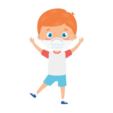 Yüzü maske takan sevimli çocuk, elleri havada kutlama yapıyor.