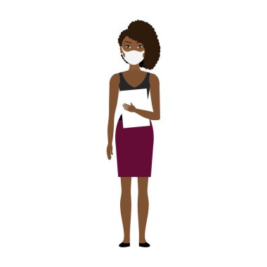 Yüz maskesi ikonu kullanan iş kadını afro
