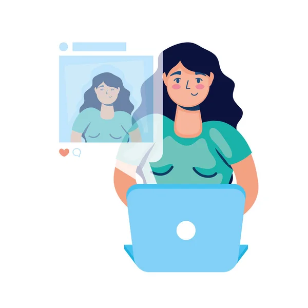 Mujer joven usando el ordenador portátil y las redes sociales — Vector de stock