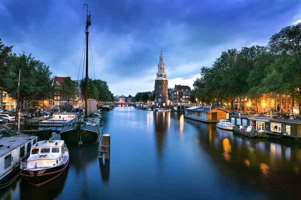 Průplav Amsterdam a světlo — Stock fotografie