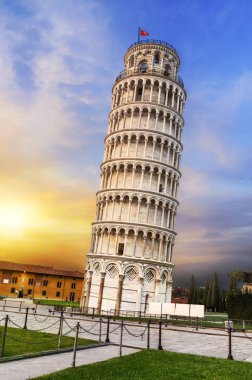 Pisa leaning tower, İtalya 