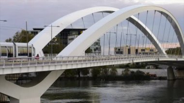 Lyon kent ve Rhone Nehri