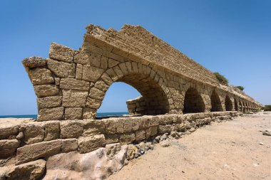 Antik Roma su kemeri mediterra sahilinde ceasarea