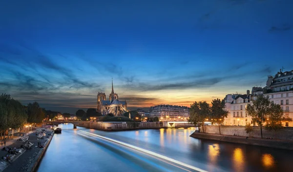 Notre dame de paris, Frankrike — Stockfoto