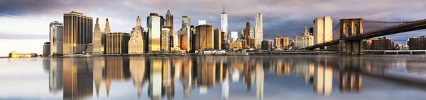 Nueva York Hermoso Amanecer Sobre Manhattan Con Manhattan Brooklyn Bridge —  Fotos de Stock