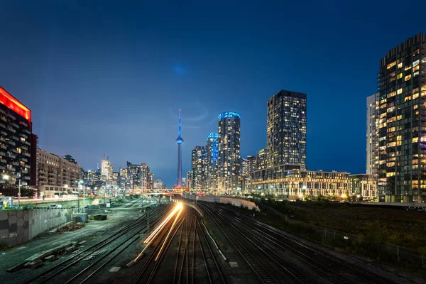Toronto skyline bij nacht — Stockfoto