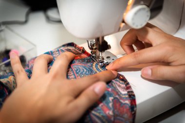 dikiş makinesi içinde hareket