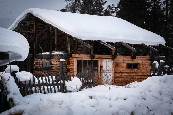 Maison Traditionnelle Sibérienne Dans Réserve Davsha — Photo