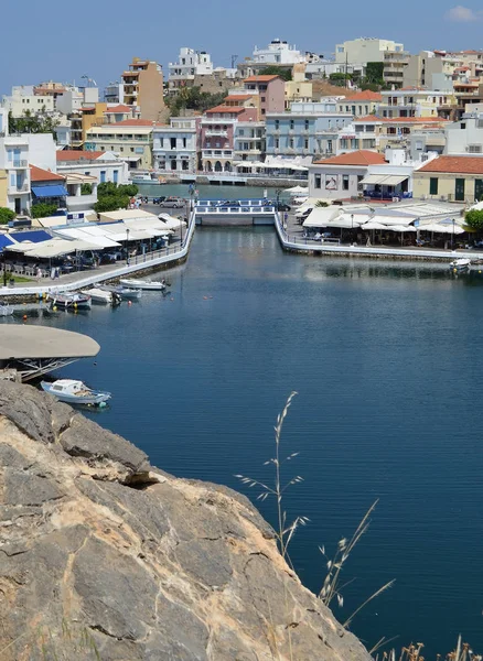 Agios Nikolaos Widokiem Jezioro — Zdjęcie stockowe