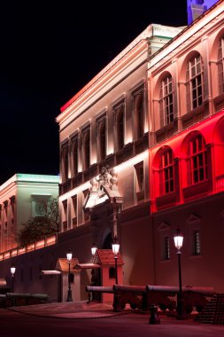 Monaco Kraliyet Sarayı aydınlatma 
