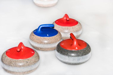 Spor oyunu curling için donatım