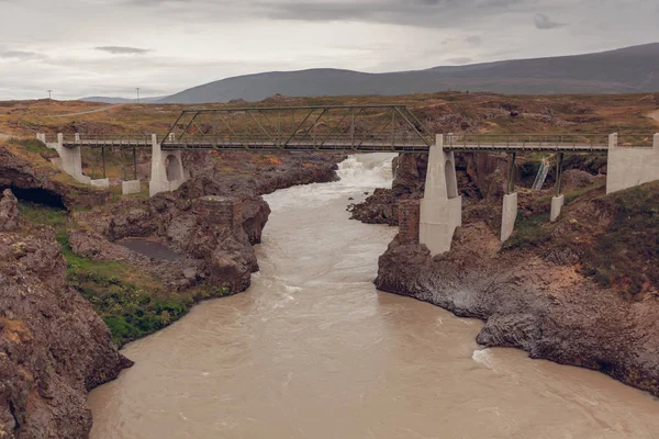 Ponte sul fiume Skjalfandafljot in Islanda — Foto Stock