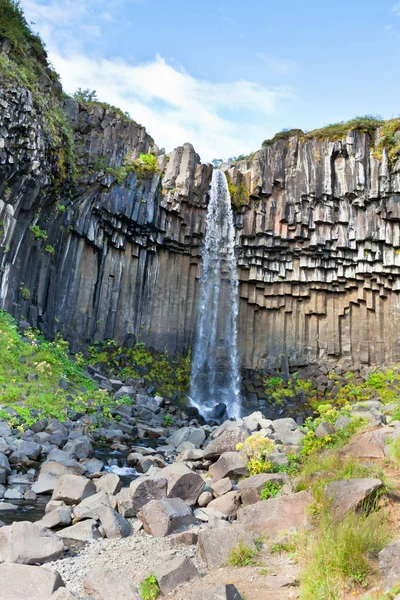 Vodopád Svartifoss na Islandu — Stock fotografie