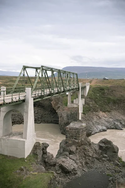 Brücke über den Fluss Skjalfandafljot — Stockfoto