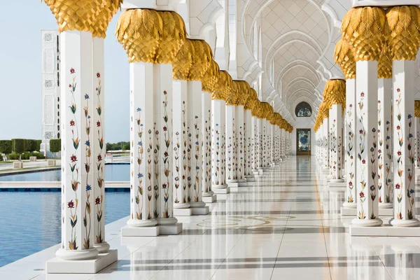 Sheikh Zayed Mesquita Branca em Abu Dhabi — Fotografia de Stock
