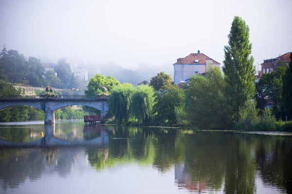 Vista pitoresca da cidade de Perigord, na França — Fotografia de Stock