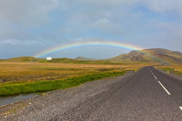 Ändlösa isländska Highway — Stockfoto