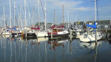 Yat Marina Marken Adası