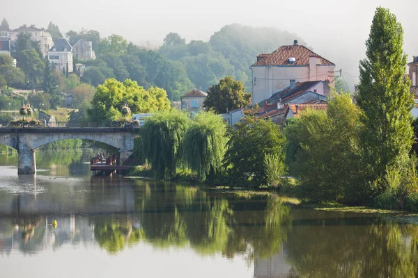 Landschaft mit dem Fluss Vezere in Frankreich — Stockfoto