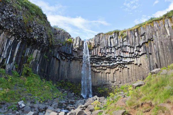 Cascada de Svartifoss en Islandia — Foto de Stock