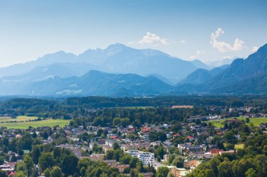 Salzburg yakınındaki Avusturya Alplerinde görünümünü