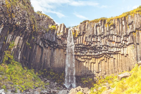 Водопад Свартифосс в Исландии — стоковое фото