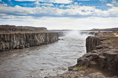 İzlanda 'da Dettifoss Şelalesi