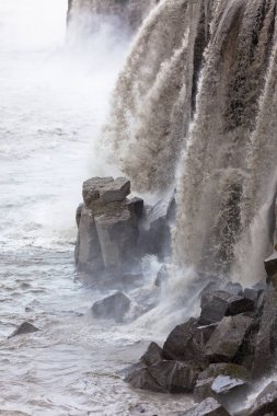 İzlanda 'da Dettifoss Şelalesi