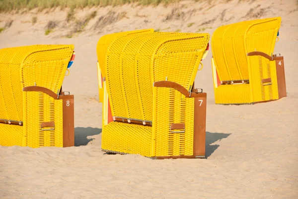 Beach wicker chairs strandkorb — Stock Photo, Image