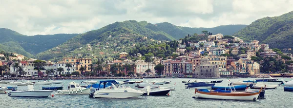 Vista de Rapallo, Italia — Foto de Stock