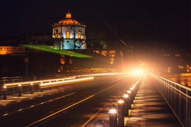Porto gece Dom Luiz Köprüsü