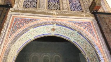 Görünümü gerçek Alcazar Sarayı iç Sevilla, İspanya