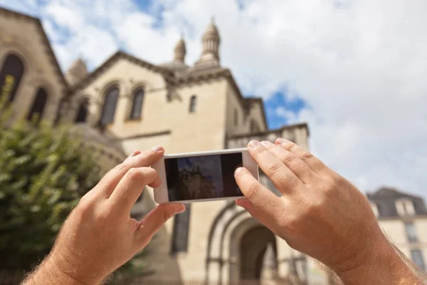 Turista tomando fotos de Perigueux, Francia — Foto de Stock