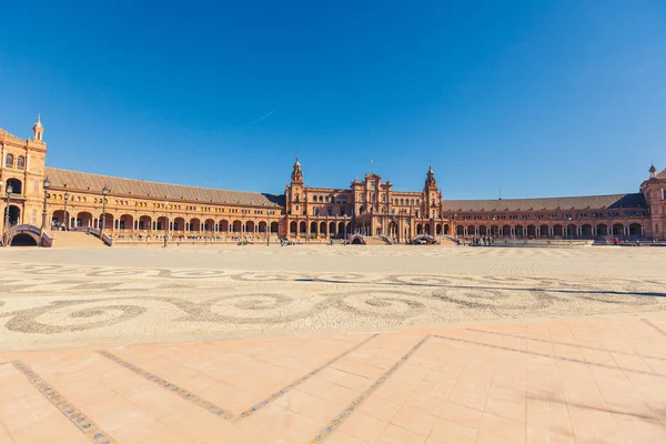 Kilátás a gyönyörű Plaza de Espana, Sevilla, Spanyolország — Stock Fotó