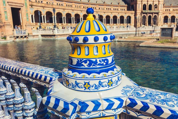 Plaza de espana korlátok részletesen, sevilla, Spanyolország — Stock Fotó