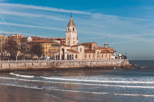 Gijon-Asturias zicht op de Noord-Spanje — Stockfoto