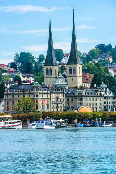 Vista do centro histórico da cidade de Luzern — Fotografia de Stock