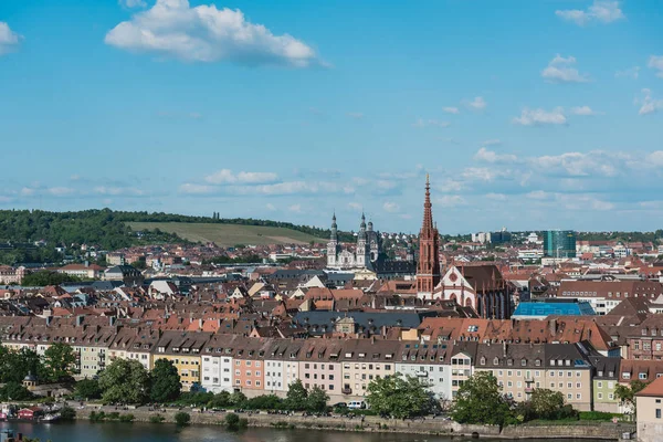 Widok na zabytkowe miasto Würzburg — Zdjęcie stockowe