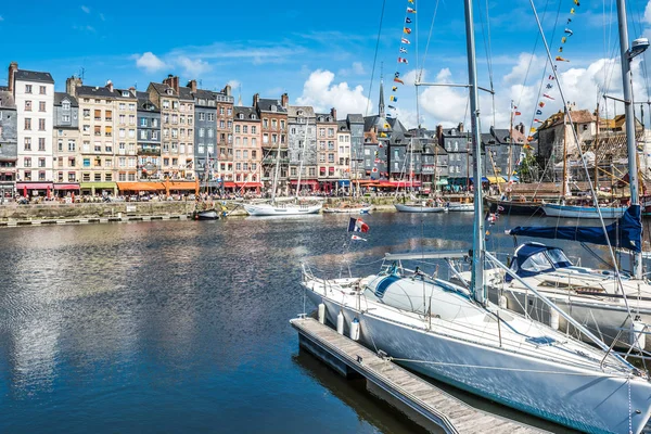 Portu Honfleur w Normandii, Francja — Zdjęcie stockowe