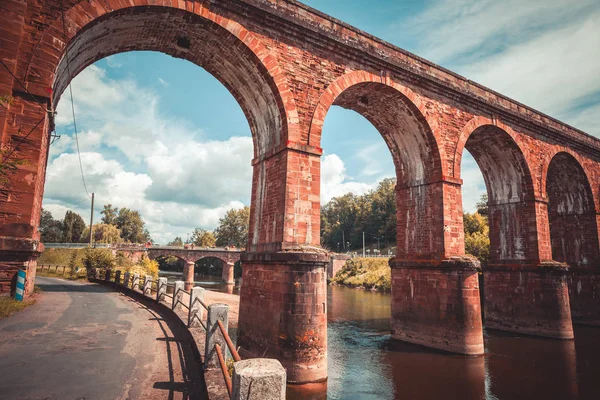 Enorme ponte ferroviária em França — Fotografia de Stock