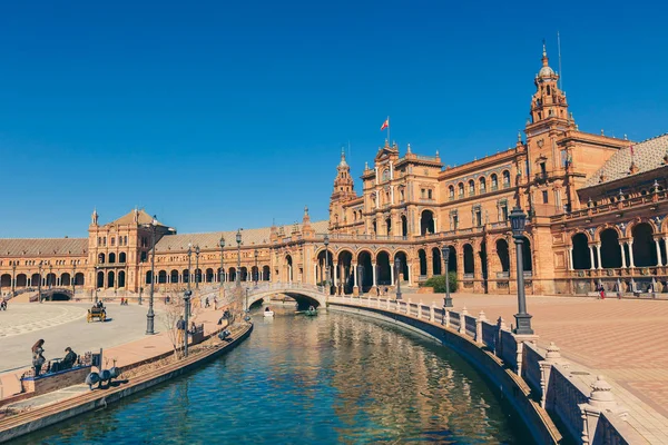 Vista de la hermosa Plaza de España, Sevilla, España — Foto de Stock