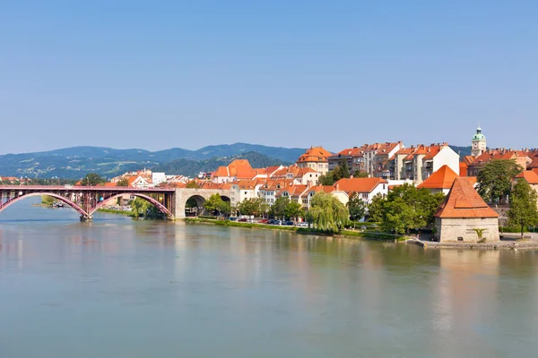 Nasyp miasta Maribor — Zdjęcie stockowe
