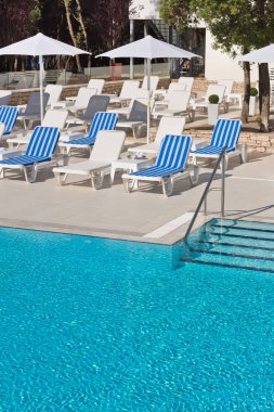 merdiven Yüzme Havuzu