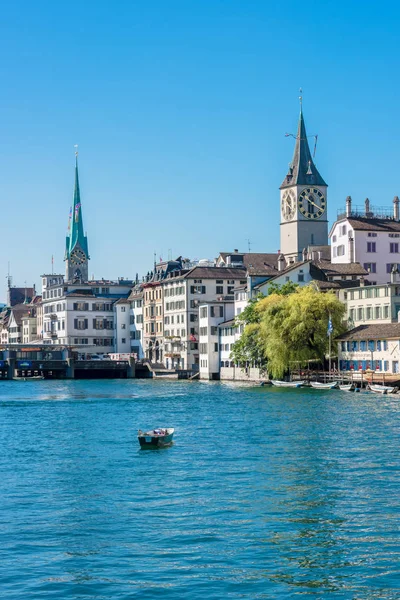 Vista do centro histórico de Zurique — Fotografia de Stock