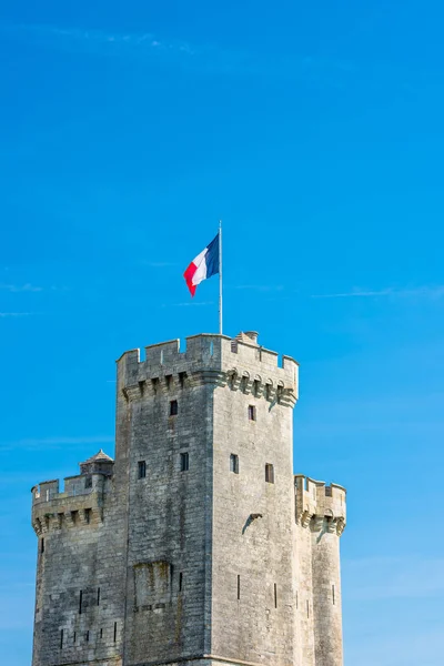 Havnetårnet ved festningen La Rochelle – stockfoto