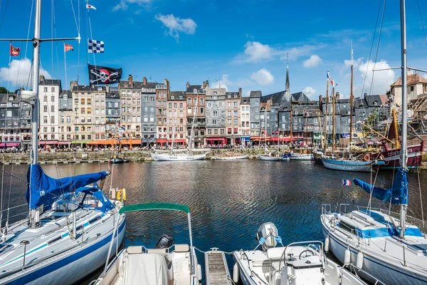 Přístavu Honfleur v Normandii, Francie — Stock fotografie