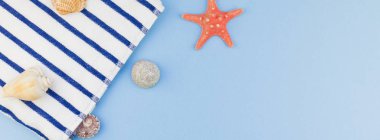 Düz yatıyordu yaz seyahat tatil kavramı