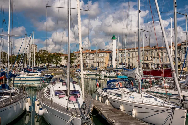 Vista de yates en el viejo puerto, La Rochelle Francia —  Fotos de Stock