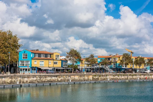 Rue maritime dans le port de La Rochelle, France — Photo